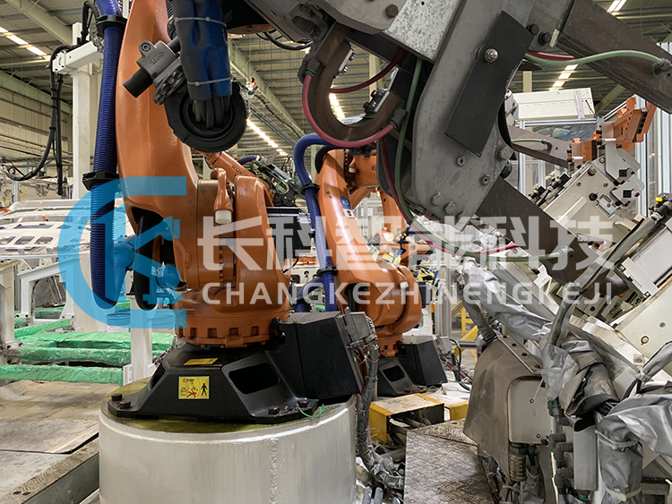 拆卸庫(kù)卡焊接機(jī)器人二軸減速機(jī) 拆卸庫(kù)卡焊接機(jī)器人二軸減速機(jī)