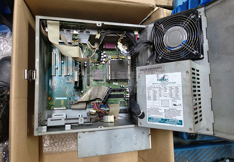 庫卡機(jī)器人KR C2主機(jī)箱00-180-791